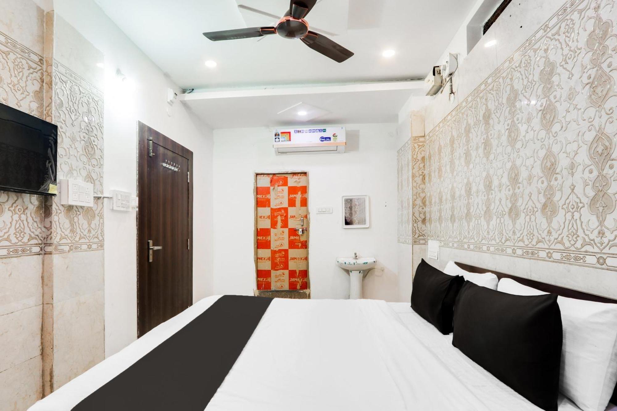 Hotel O City Inn Luxury Rooms Warangal Esterno foto