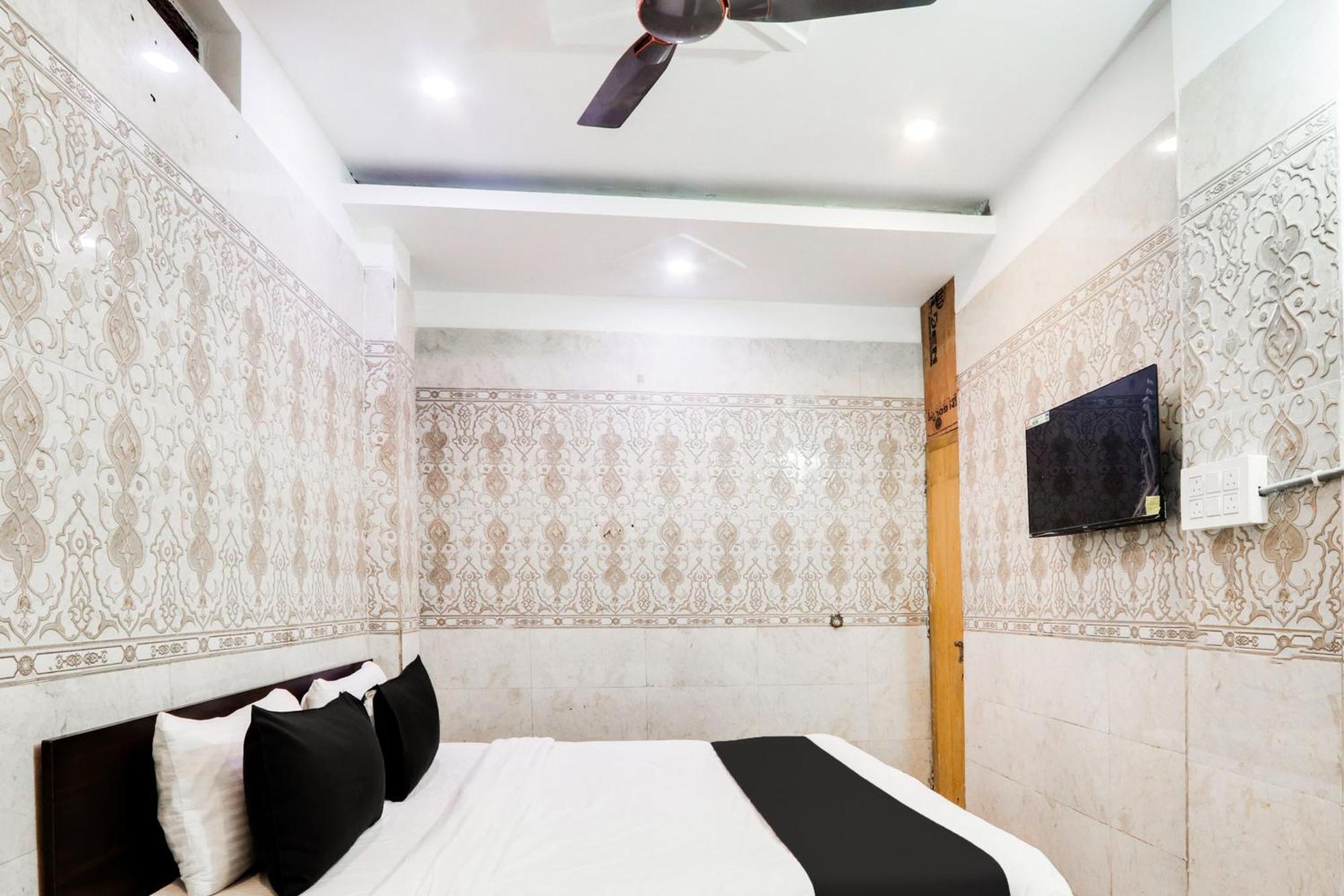 Hotel O City Inn Luxury Rooms Warangal Esterno foto